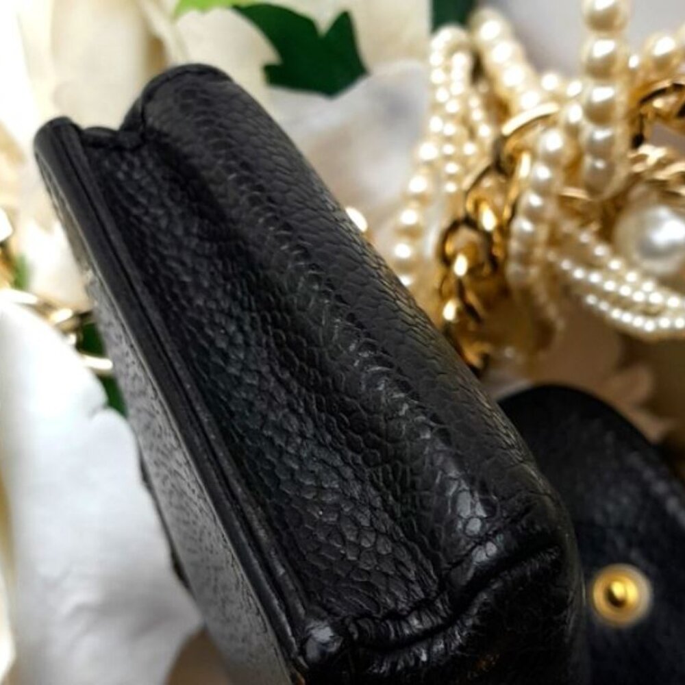 Chanel Caviar Leather Accessory Pouch (authentic vintage) - Picture 8 of 12